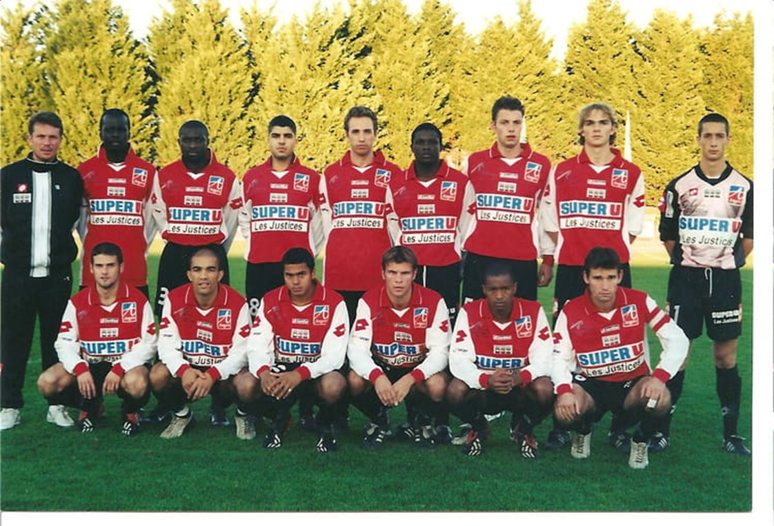 photo réserve SCO CFA2 2003.jpg