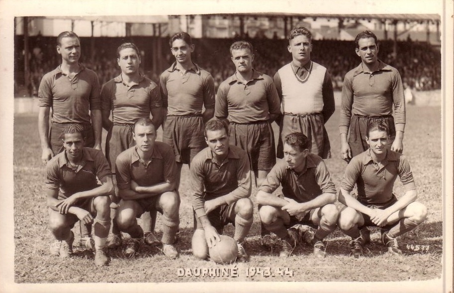43.44 GRENOBLE DAUPHINE.jpg