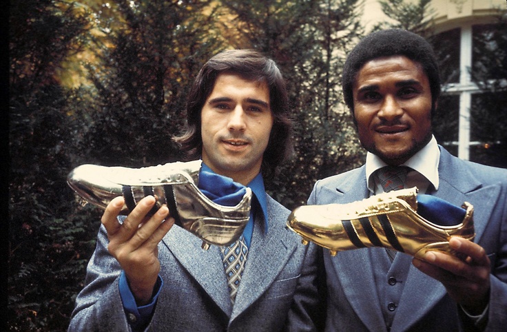 Eusebio et Gerd Müller.jpg