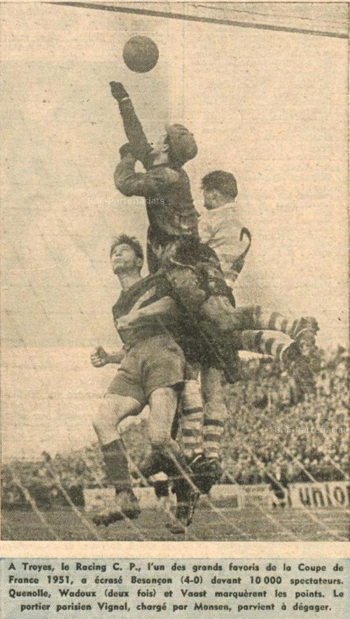 A la page 3.1951.jpg