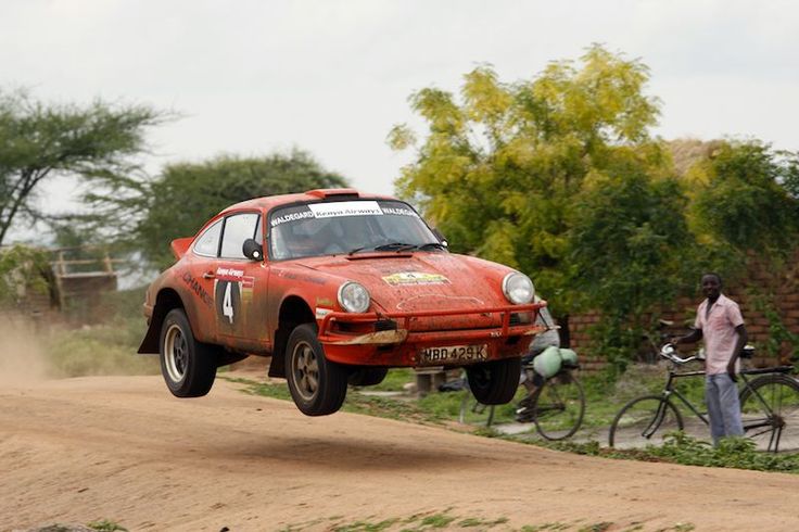 Bjorn Waldegard Porsche 911.jpg