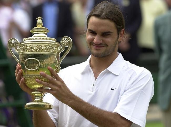 Roger Federer 2003.jpg