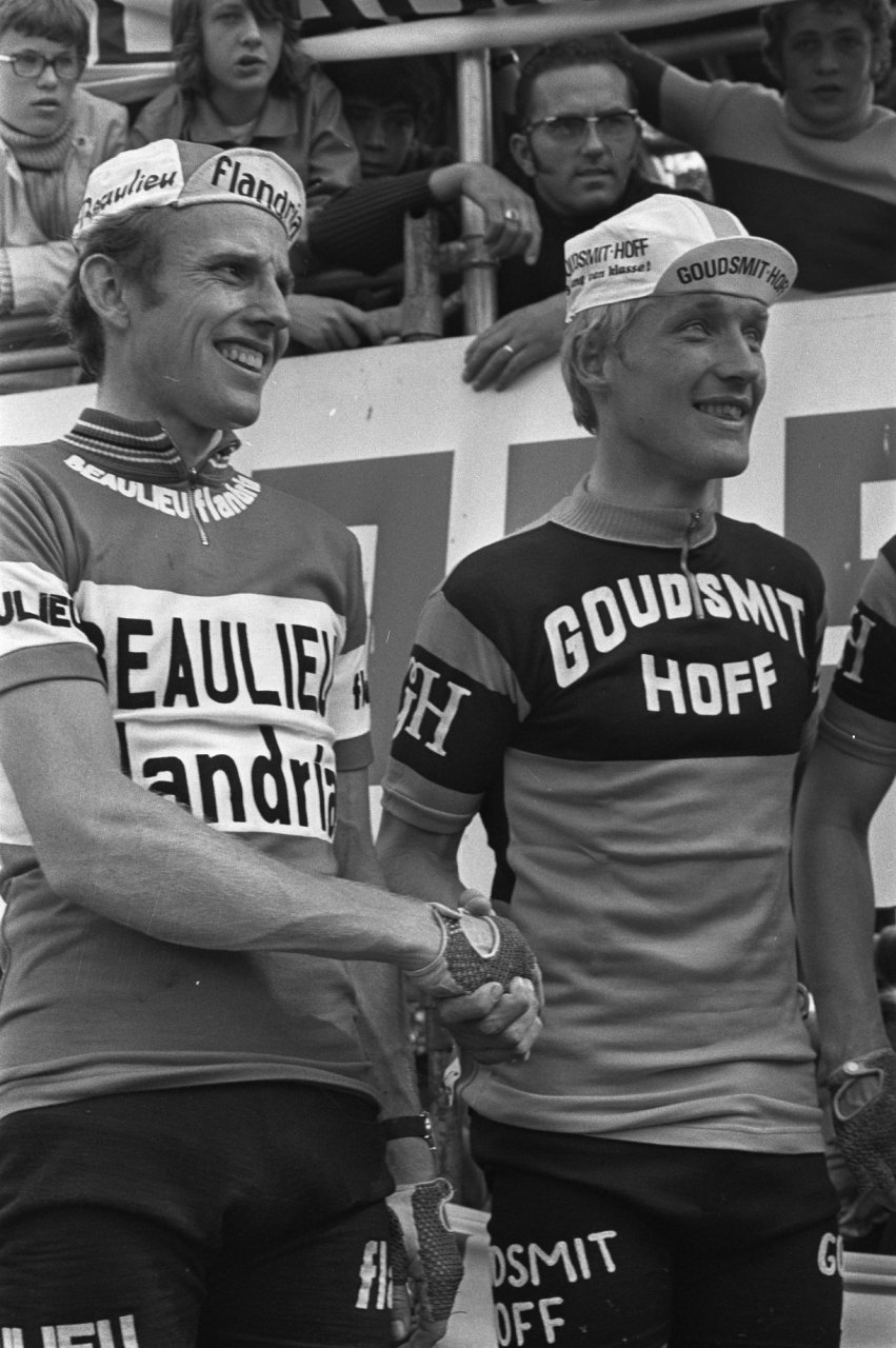 Joop Zoetemelk et Tino Tabak.jpg